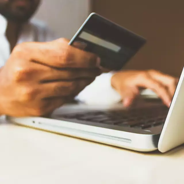 10 essential eCommerce capabilities for a seamless revenue strategy